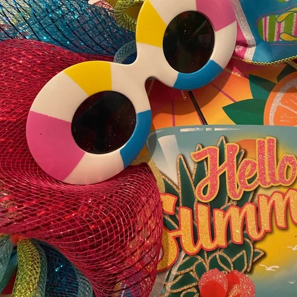 SUMMER FUN WREATH